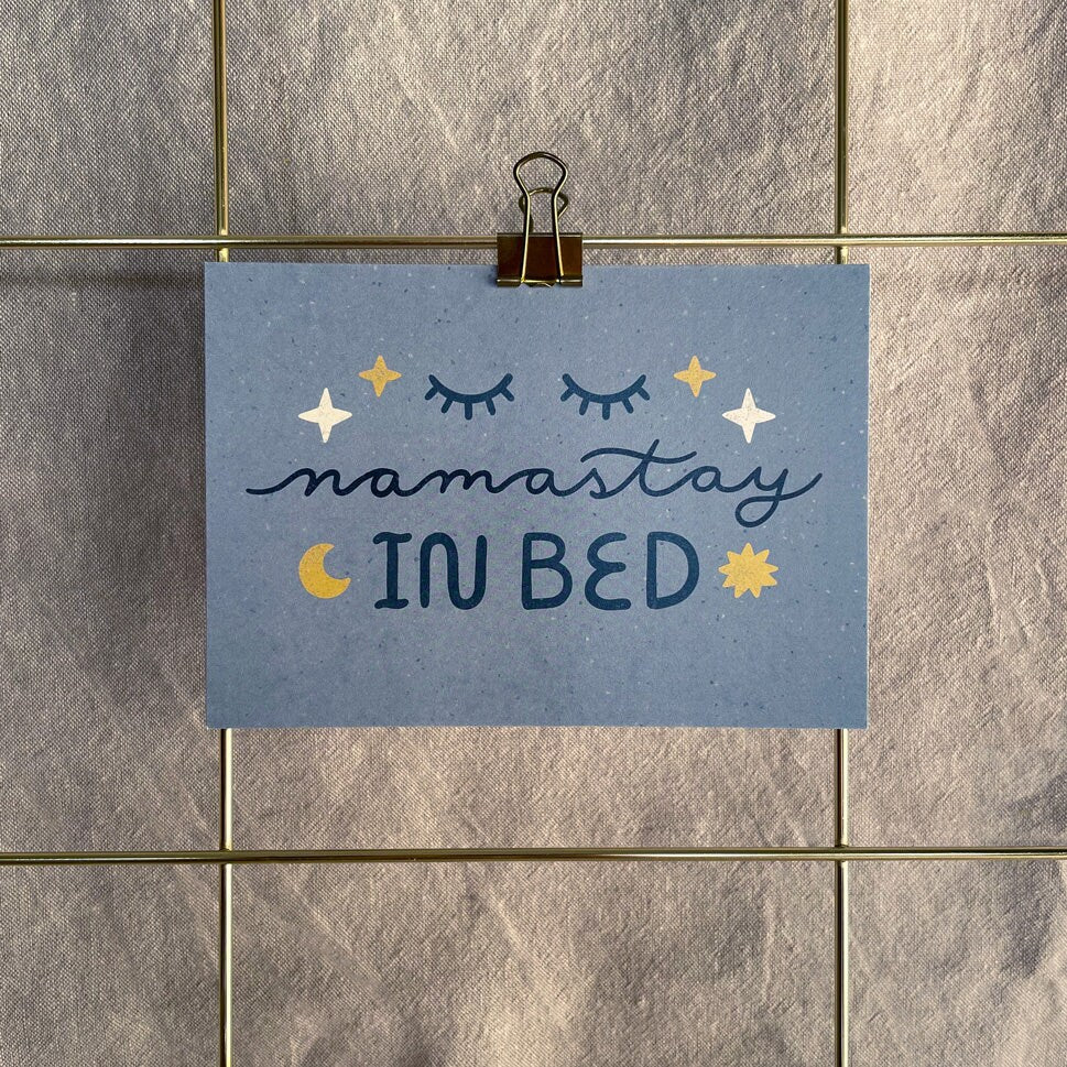 Postkarte »Namastay in Bed«